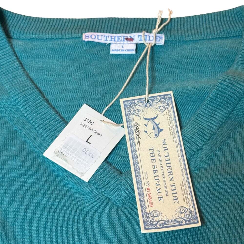 Southern Tide Men's Sea Foam Green 100% Cotton V-Neck Sweater Size L NWT - Picture 2 of 11